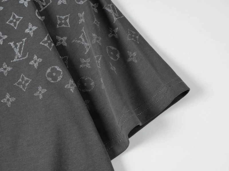Louis Vuitton T-Shirts Attractive 138065