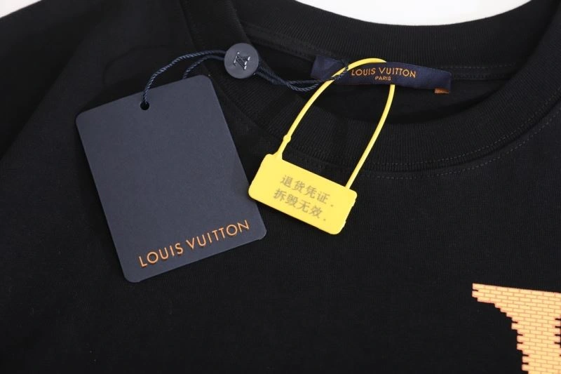 Bright Louis Vuitton T-Shirts 138055