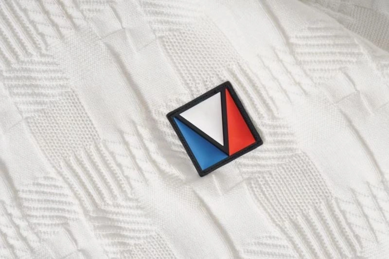 Tailored Louis Vuitton T-Shirts 138057