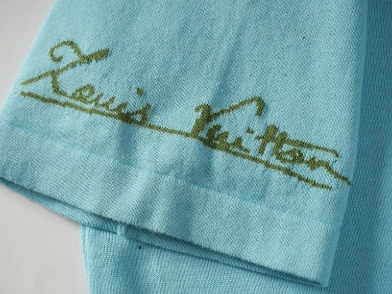 Modern Louis Vuitton T-Shirts 138019