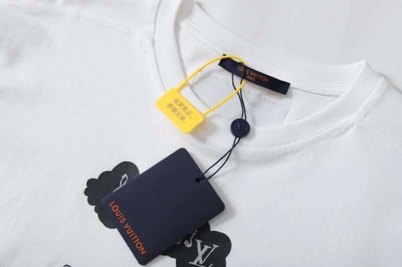 Louis Vuitton T-Shirts ComfortFit 138028