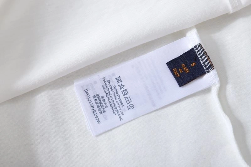 Louis Vuitton T-Shirts ComfortFit 138028