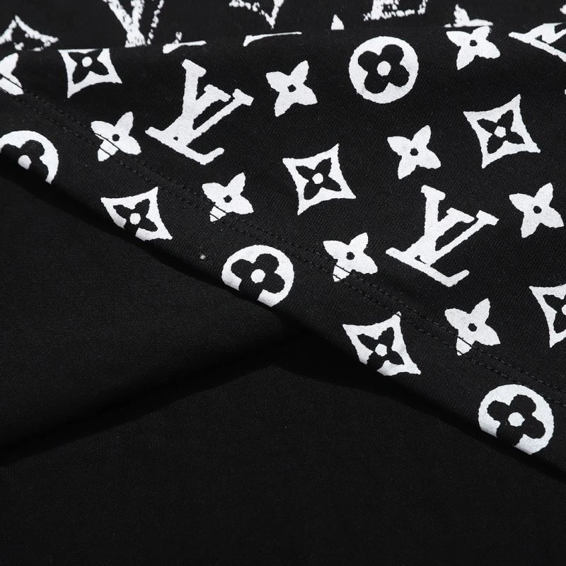 Louis Vuitton T-Shirts Lightweight 138003