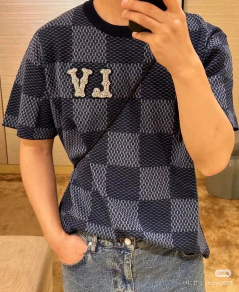 Timeless Louis Vuitton T-Shirts 138021