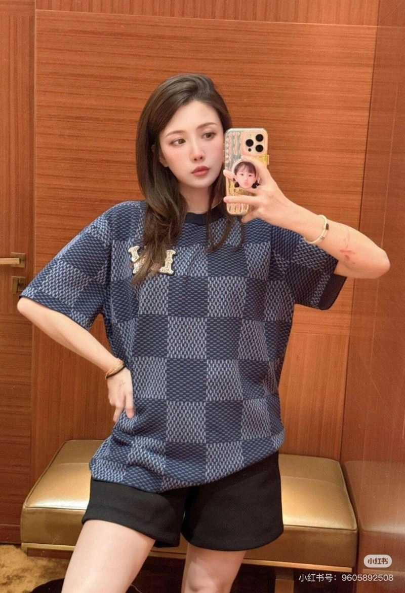 Timeless Louis Vuitton T-Shirts 138021