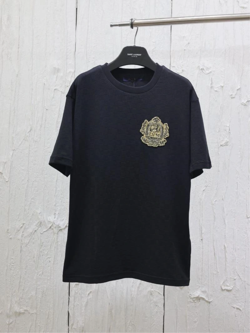 Effortless Louis Vuitton T-Shirts 138007