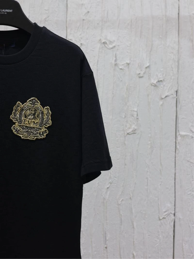 Effortless Louis Vuitton T-Shirts 138007