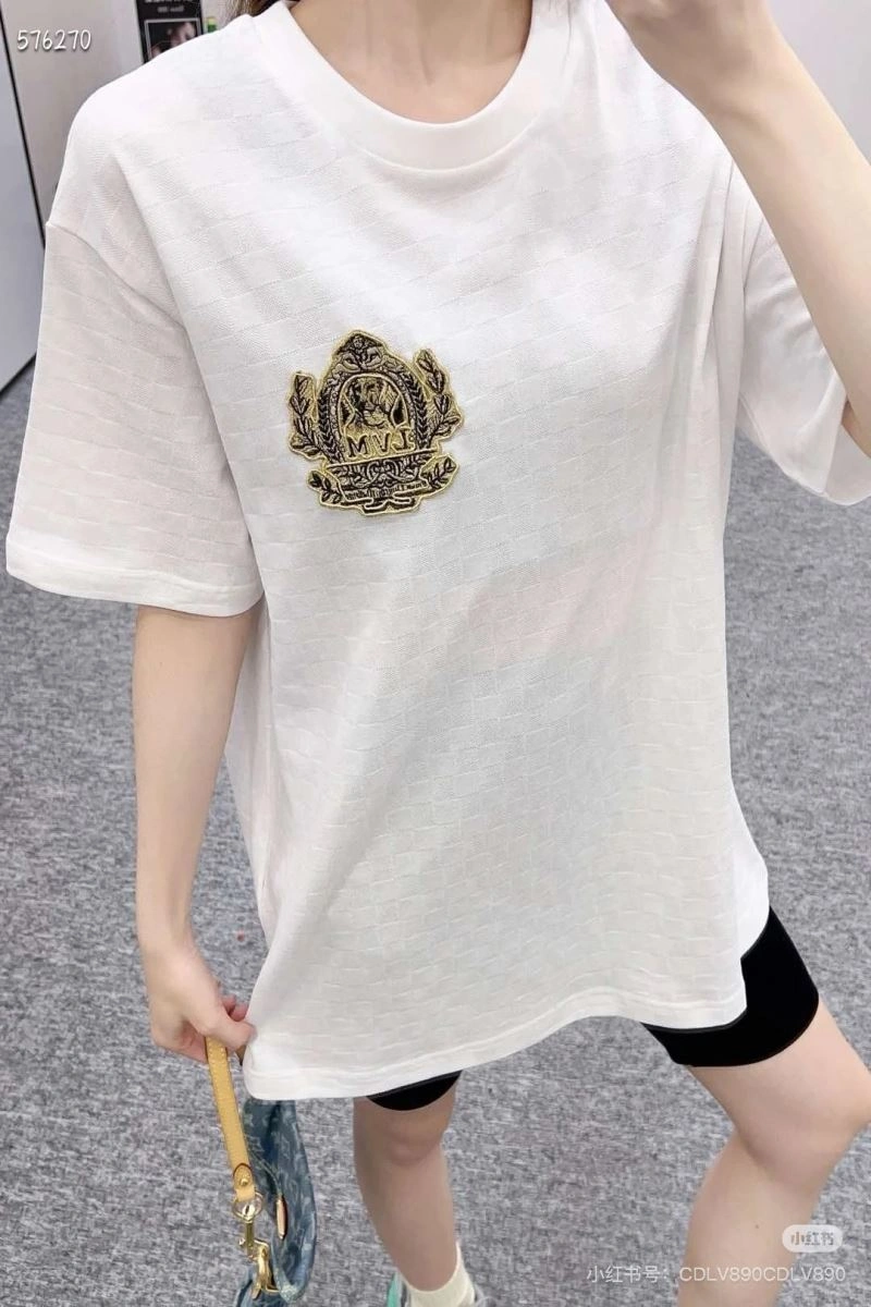Effortless Louis Vuitton T-Shirts 138007
