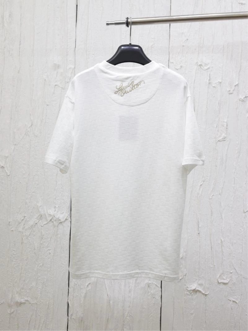 Bold Louis Vuitton T-Shirts 138004