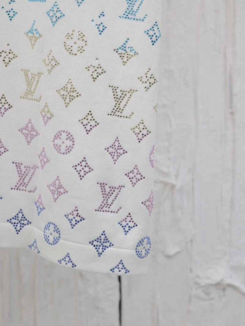 Stretchable Louis Vuitton T-Shirts 137998