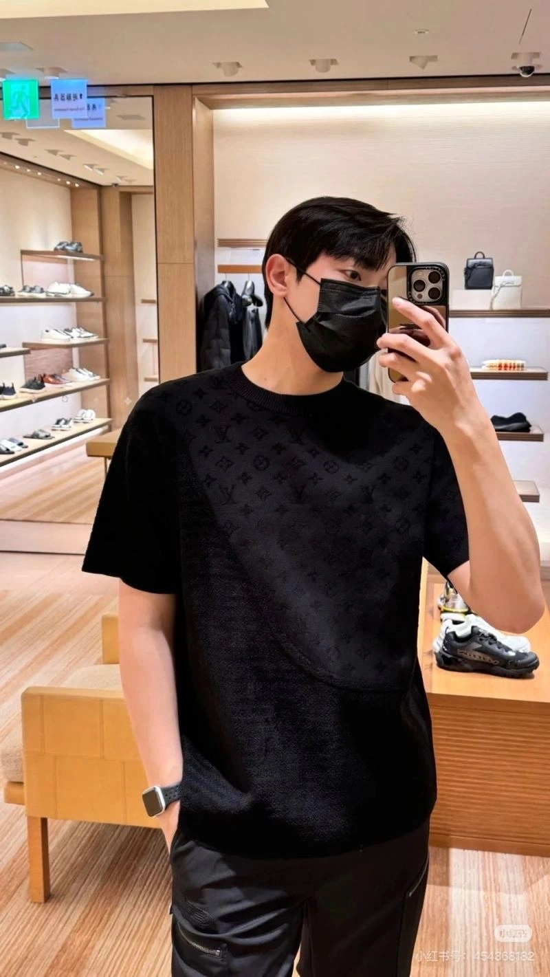 ComfortFit Louis Vuitton T-Shirts 137997