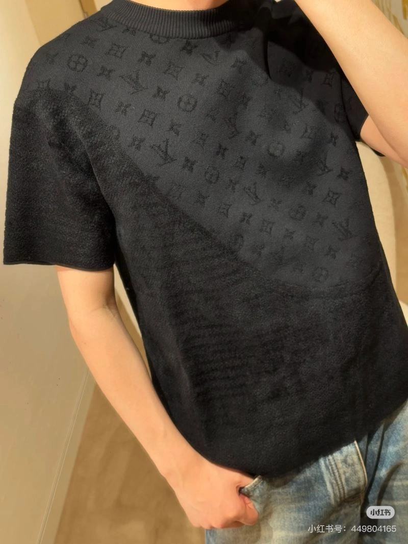 ComfortFit Louis Vuitton T-Shirts 137997