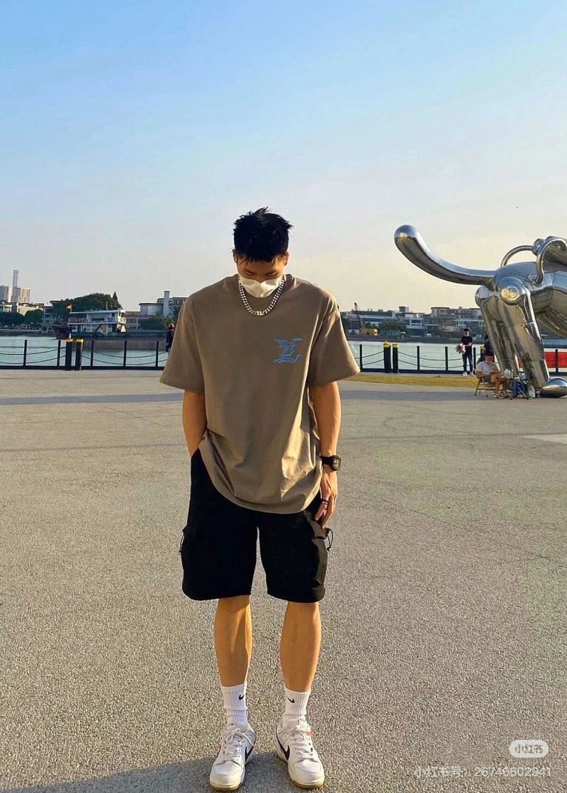 Louis Vuitton T-Shirts ModernLook 137985