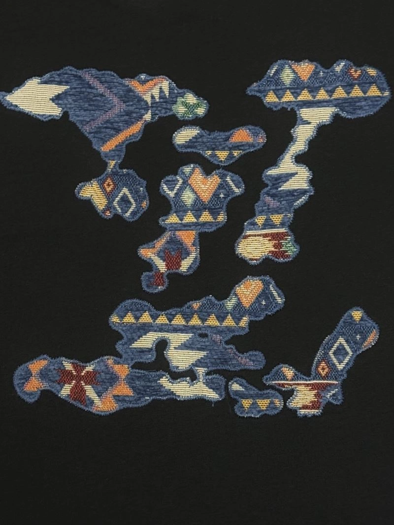 WellDesigned Louis Vuitton T-Shirts 137972