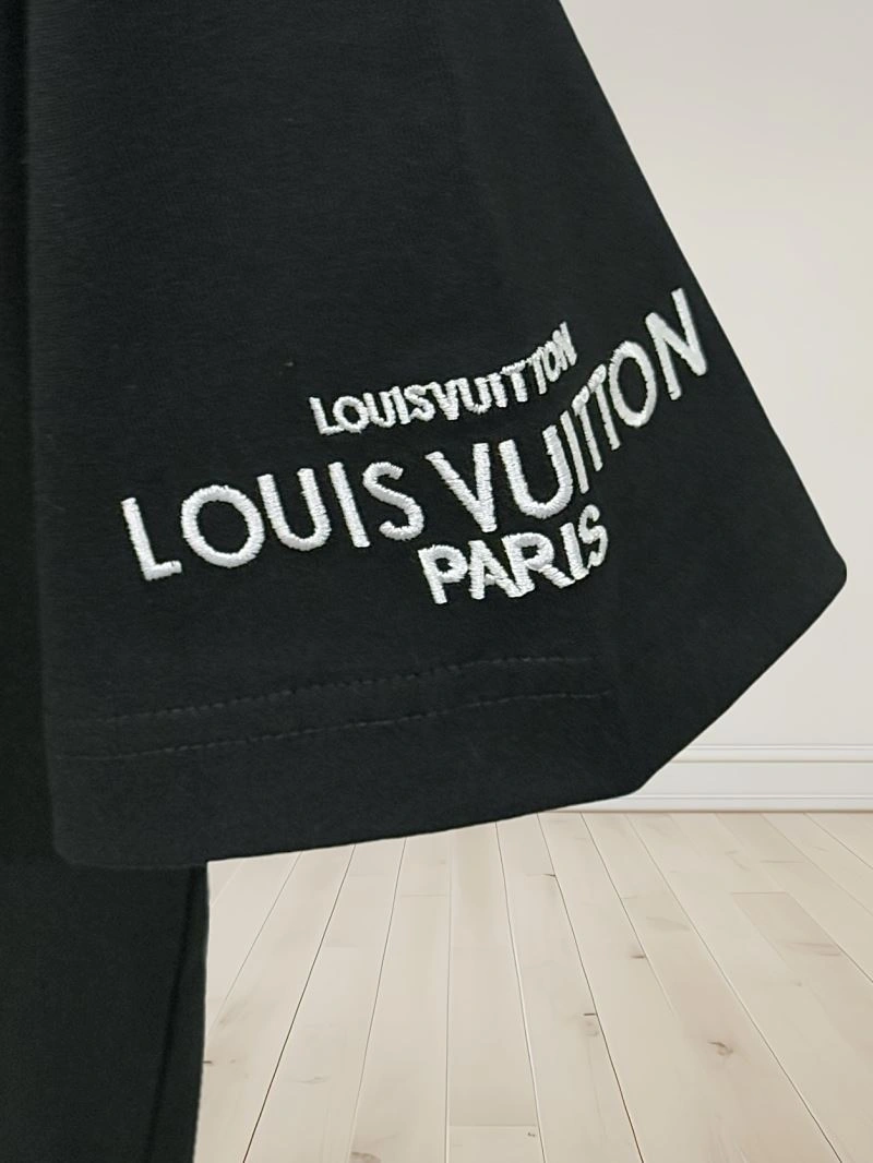 Louis Vuitton T-Shirts ComfortFit 137963