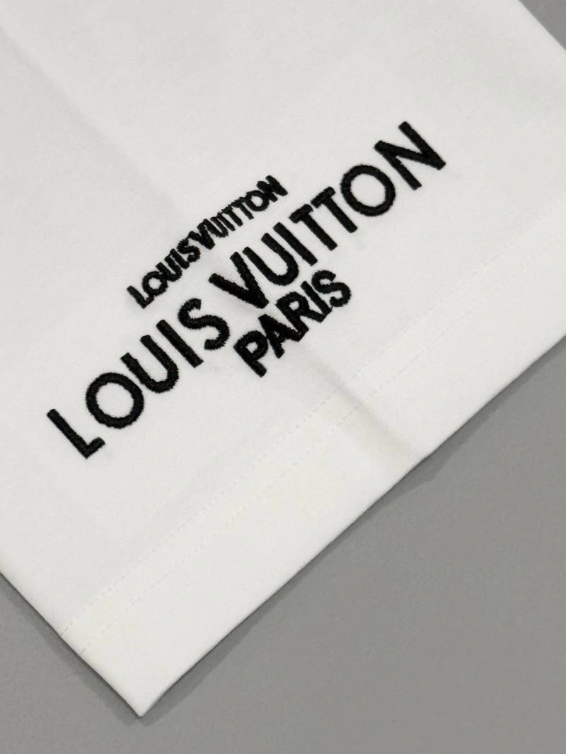 Louis Vuitton T-Shirts EasyMatch 137978