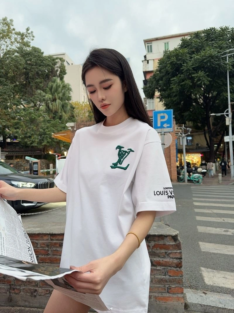 Louis Vuitton T-Shirts EasyMatch 137978