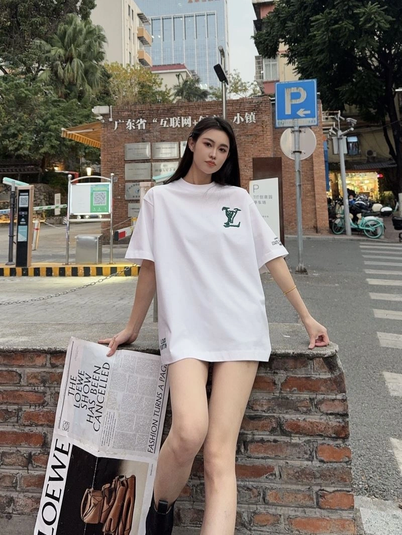 Louis Vuitton T-Shirts EasyMatch 137978