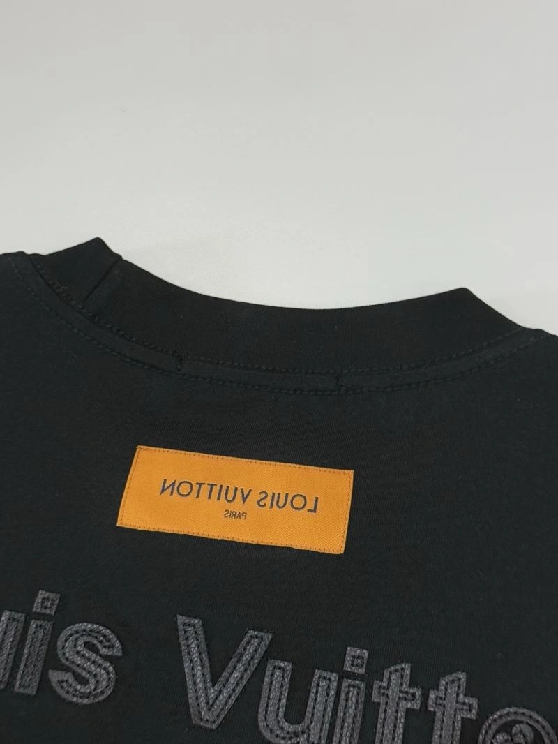Louis Vuitton T-Shirts Soft 137976