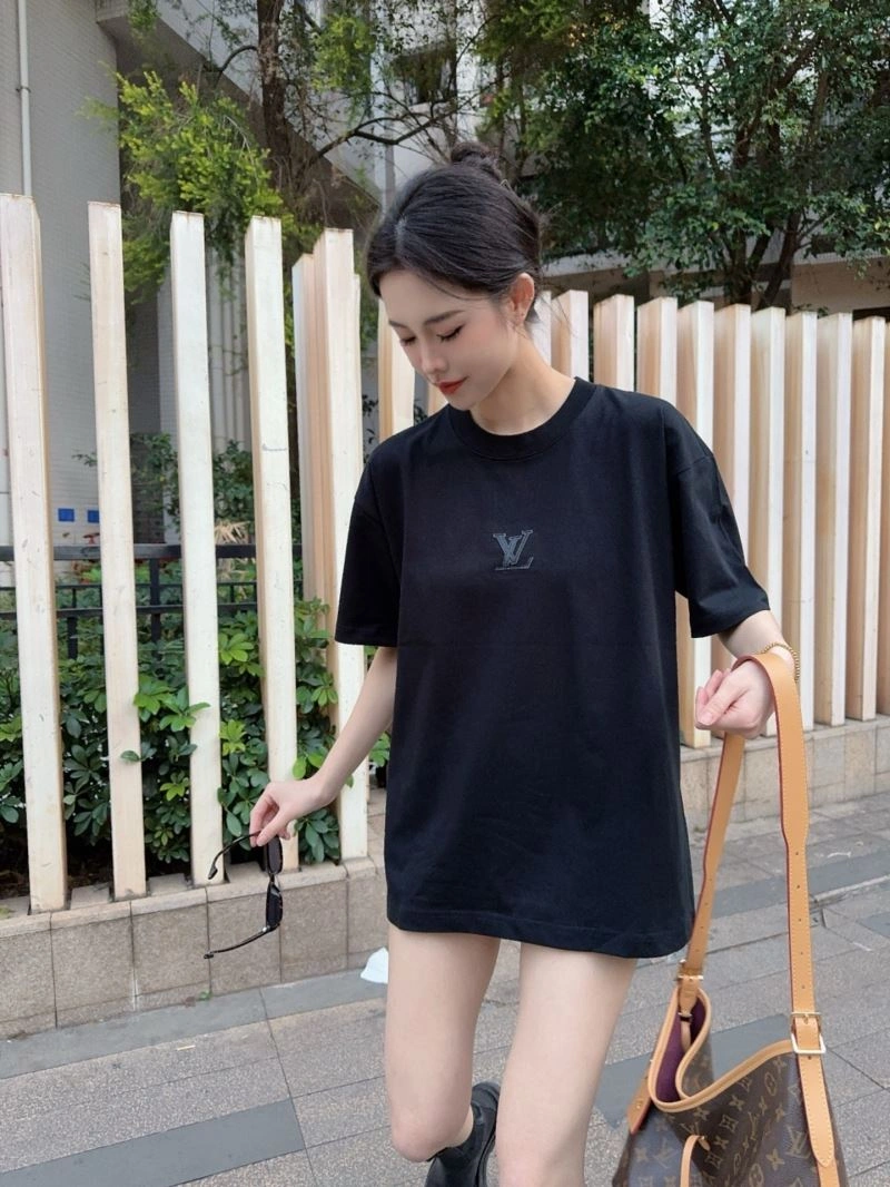 Louis Vuitton T-Shirts Soft 137976