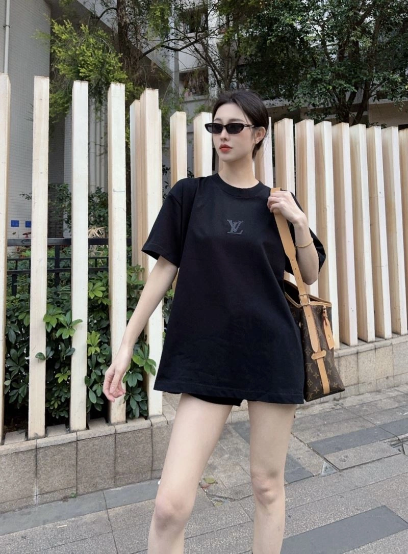 Louis Vuitton T-Shirts Soft 137976