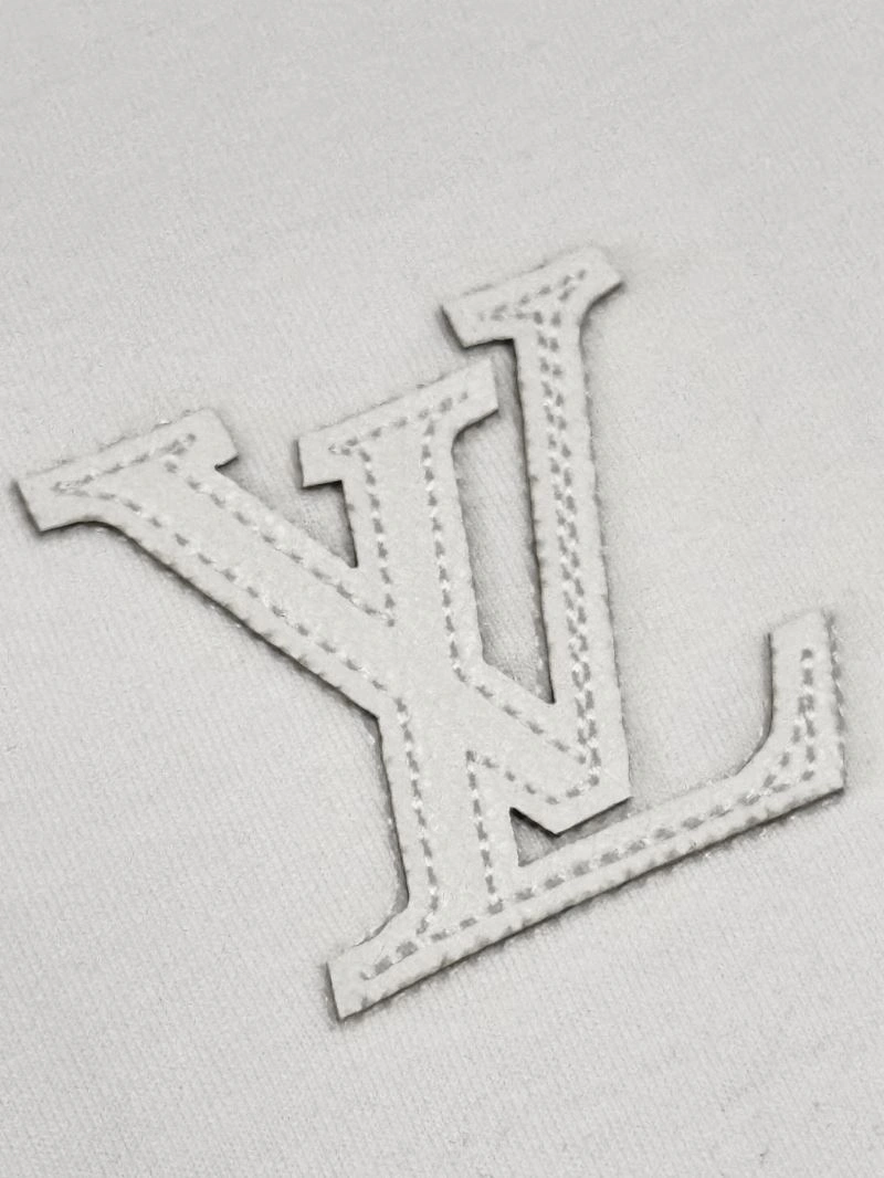 Louis Vuitton T-Shirts Timeless 137983