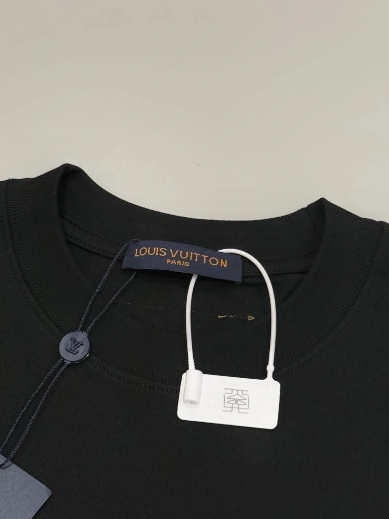 Cozy Louis Vuitton T-Shirts 137977