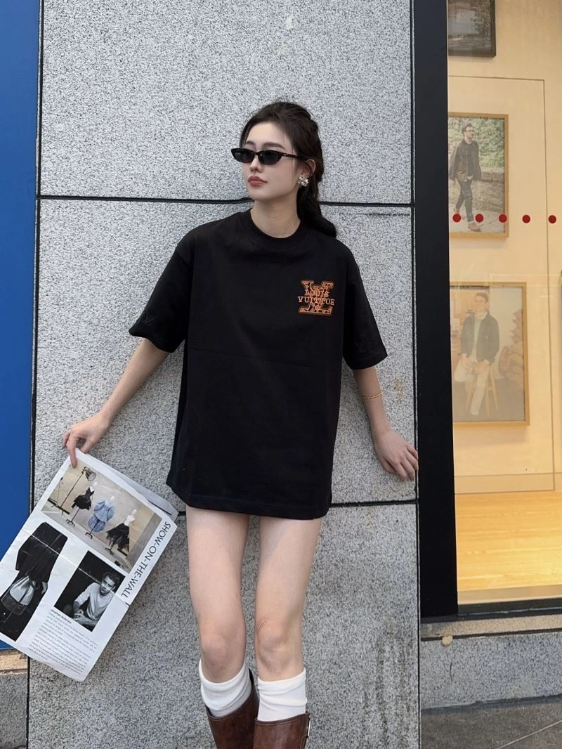 Cozy Louis Vuitton T-Shirts 137977