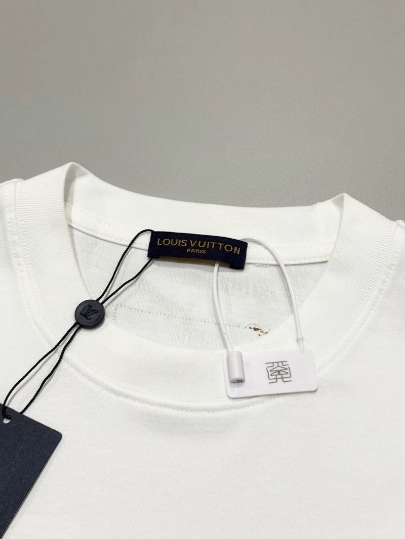 Compact Louis Vuitton T-Shirts 137970