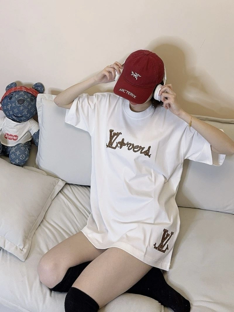 Compact Louis Vuitton T-Shirts 137970