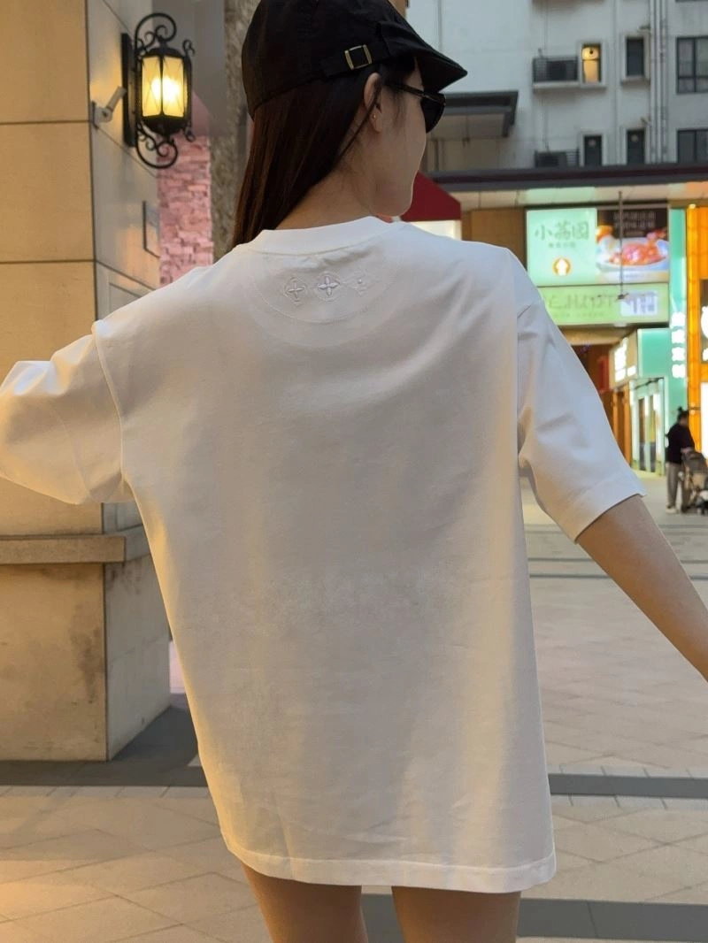 TravelReady Louis Vuitton T-Shirts 137969