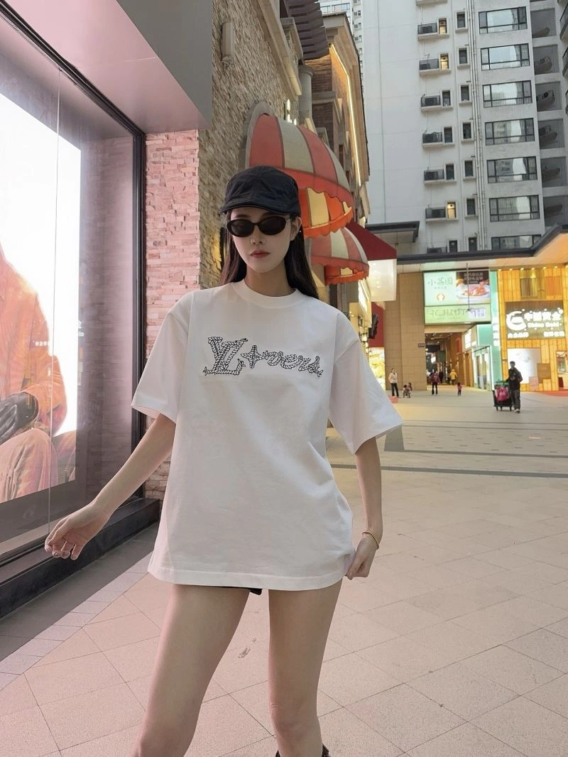 TravelReady Louis Vuitton T-Shirts 137969