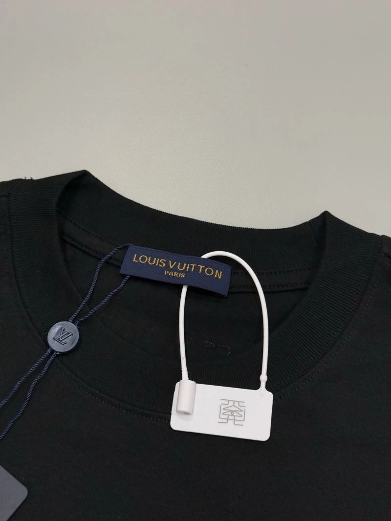 Timeless Louis Vuitton T-Shirts 137975