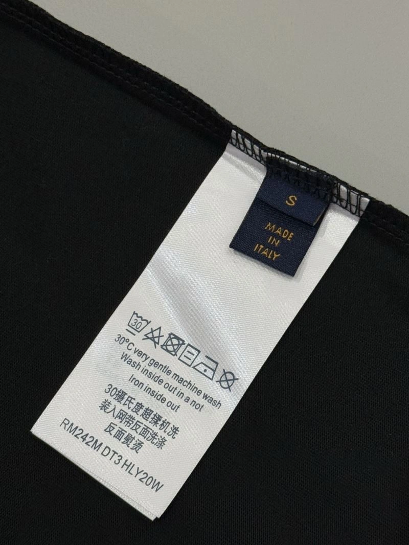 Timeless Louis Vuitton T-Shirts 137975