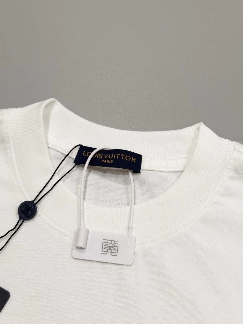 Trendsetting Louis Vuitton T-Shirts 137990