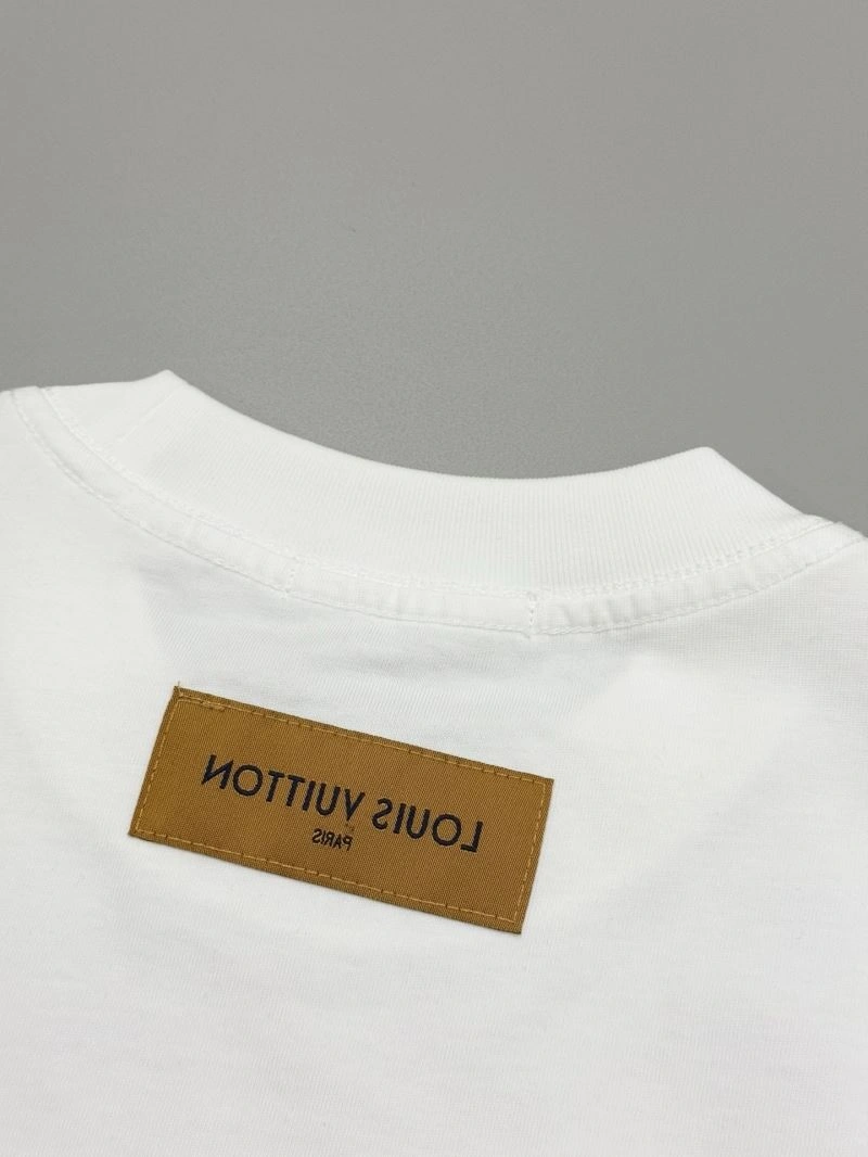 Trendsetting Louis Vuitton T-Shirts 137990