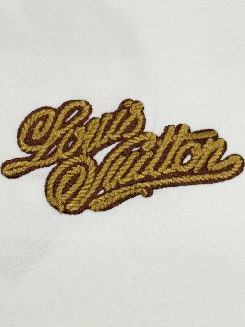 WellDesigned Louis Vuitton T-Shirts 137960