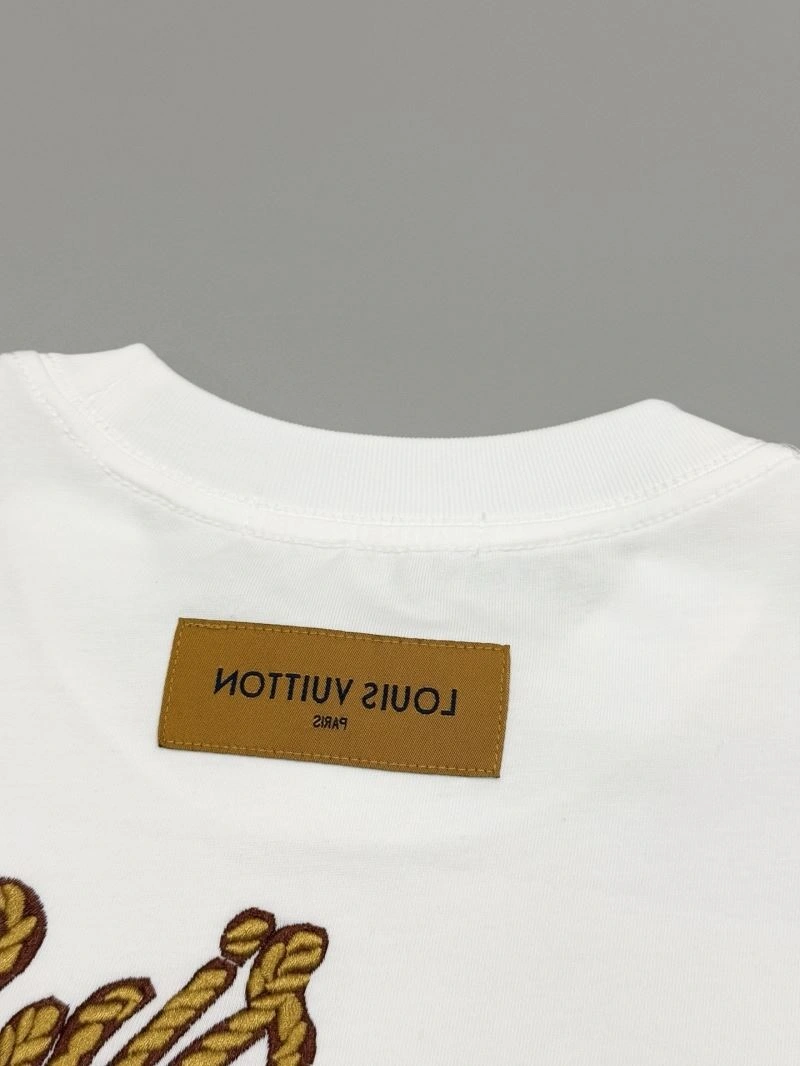 WellDesigned Louis Vuitton T-Shirts 137960