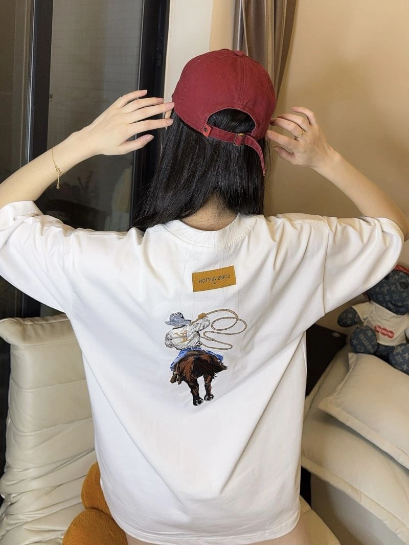 Original Louis Vuitton T-Shirts 137961
