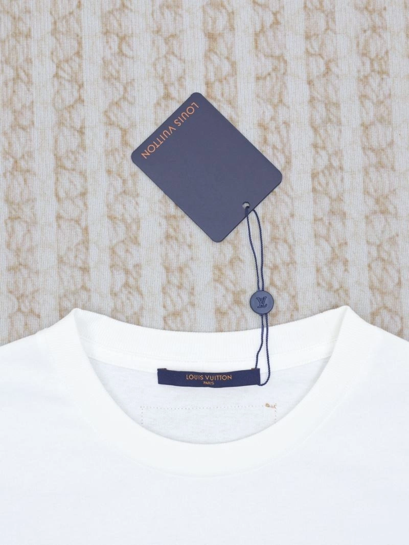 Louis Vuitton T-Shirts Breathable 137956