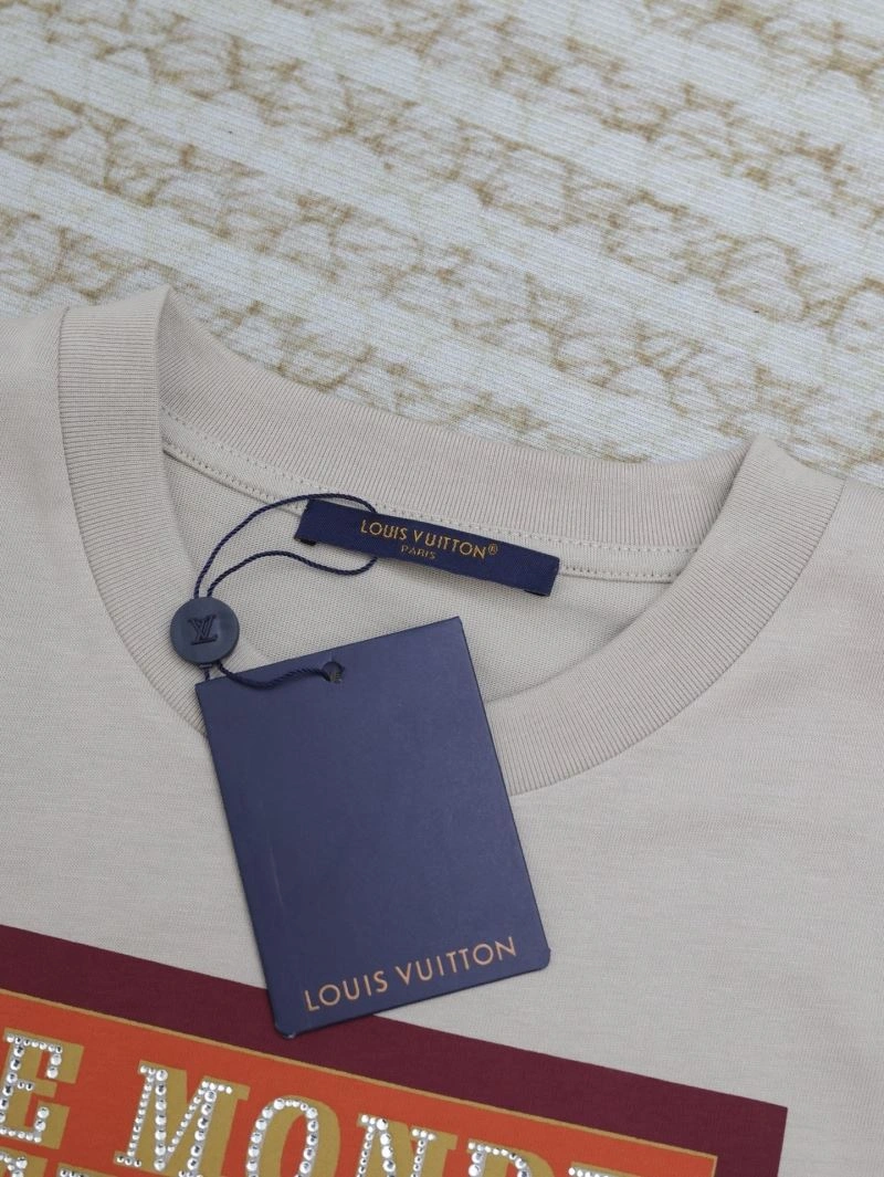 Louis Vuitton T-Shirts Comfortable 137955