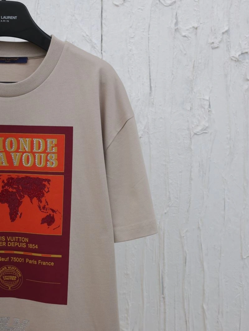 Louis Vuitton T-Shirts Comfortable 137955