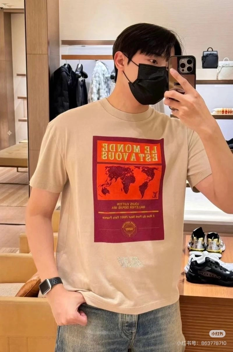 Louis Vuitton T-Shirts Comfortable 137955