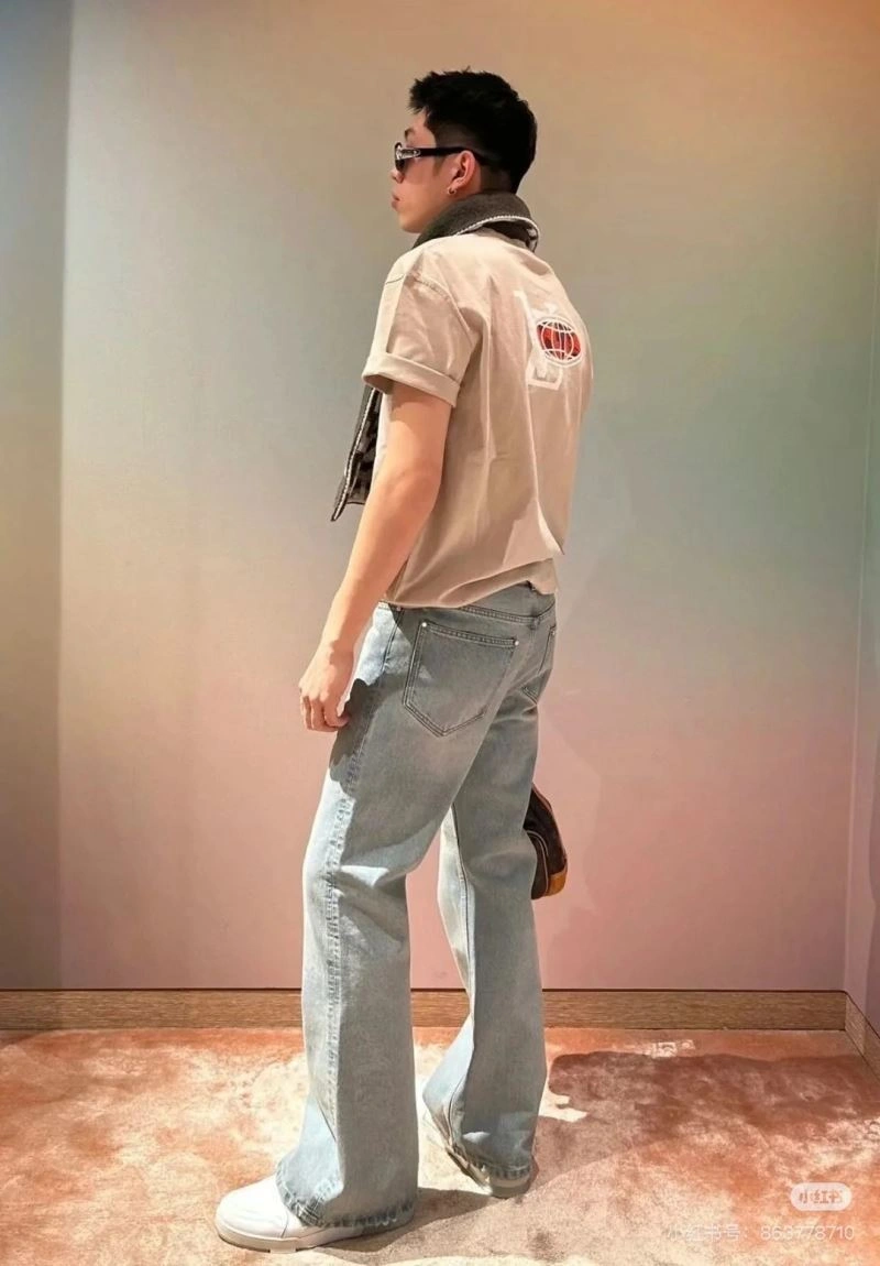 Louis Vuitton T-Shirts Comfortable 137955