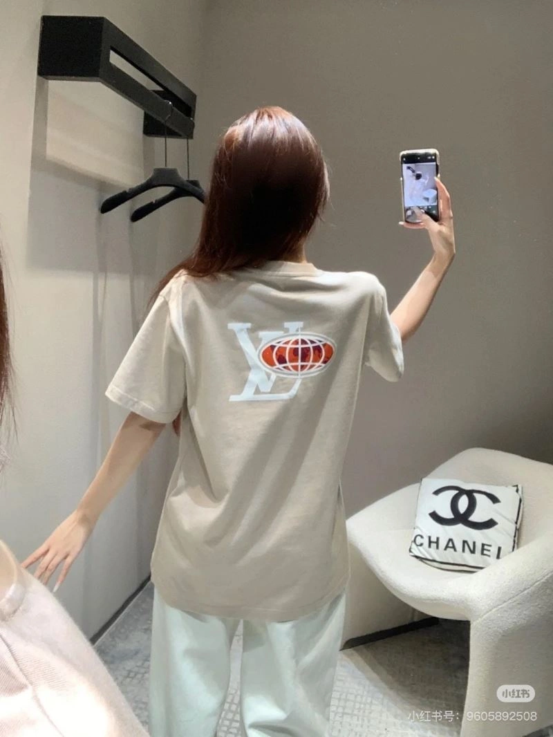 Louis Vuitton T-Shirts Comfortable 137955