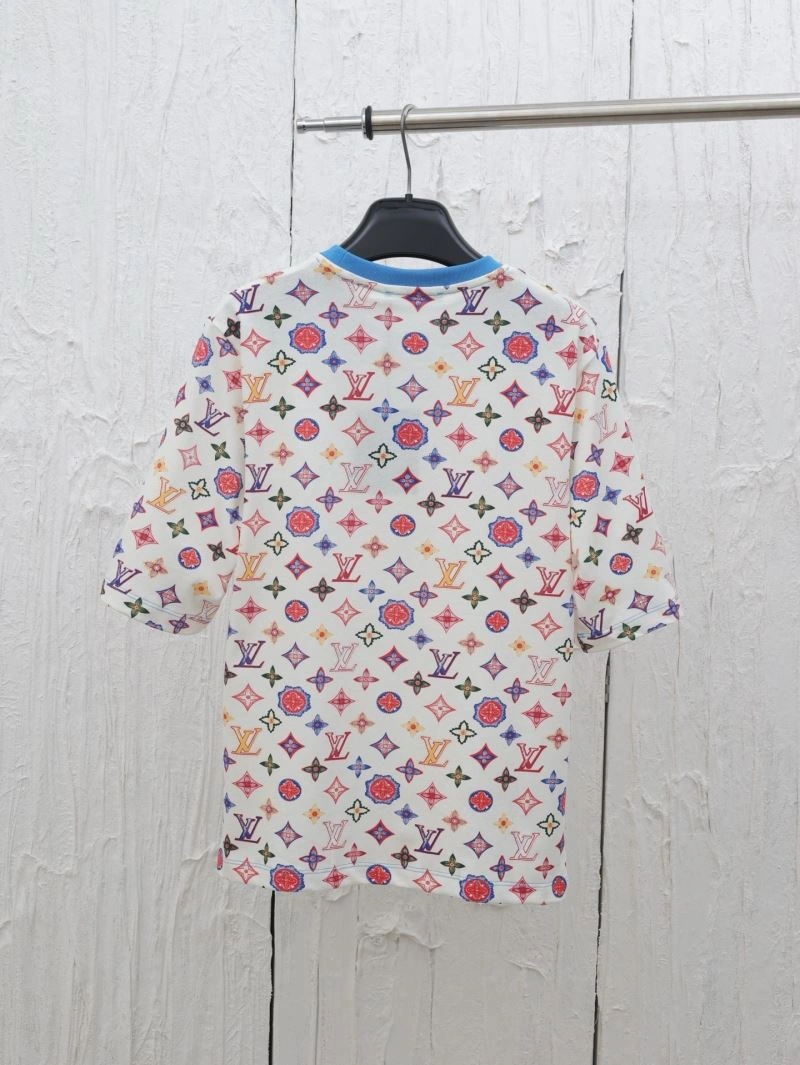 Louis Vuitton T-Shirts Lightweight 137953