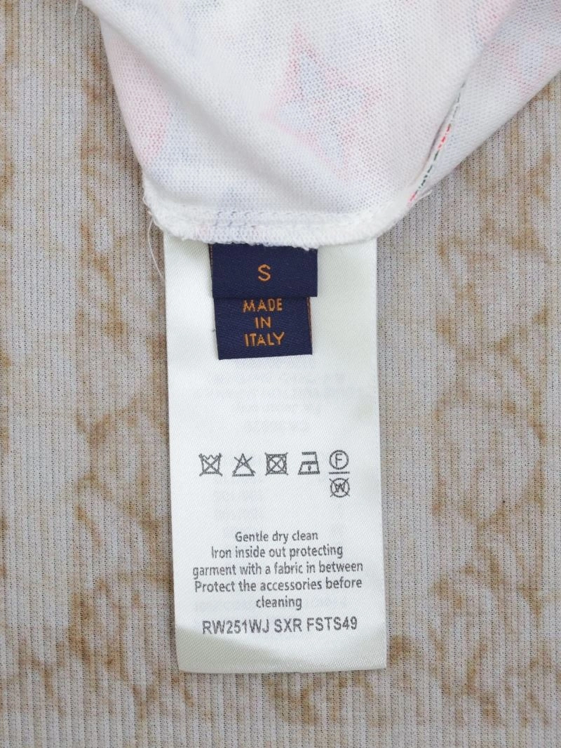 Louis Vuitton T-Shirts Lightweight 137953