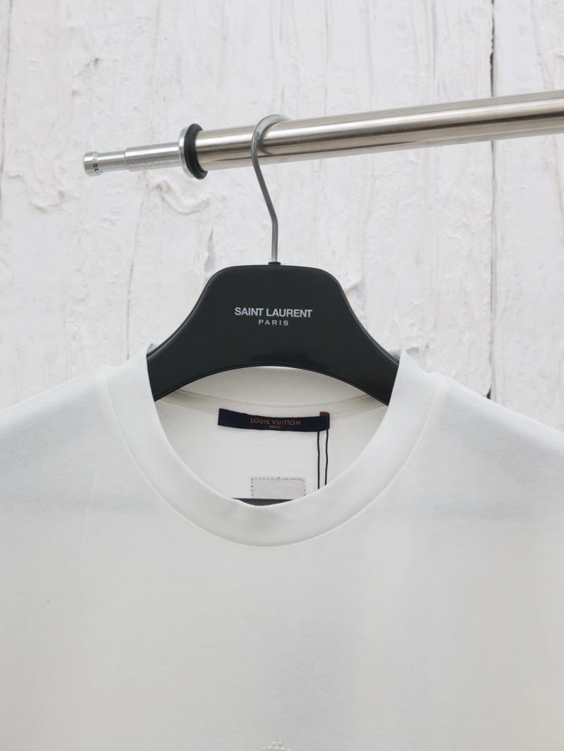 Bright Louis Vuitton T-Shirts 137996