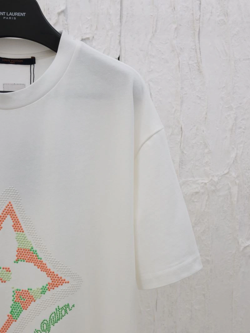 Bright Louis Vuitton T-Shirts 137996