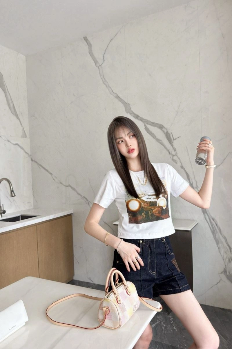 Affordable Louis Vuitton T-Shirts 137949